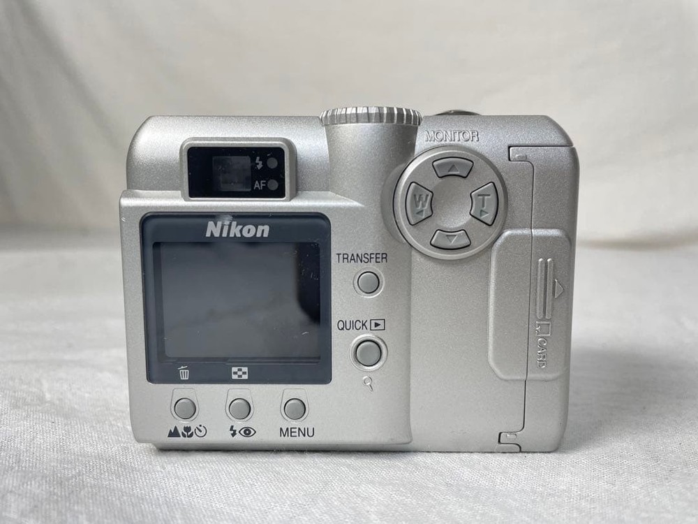 Nikon Coolpix 775 Compact Digital Camera