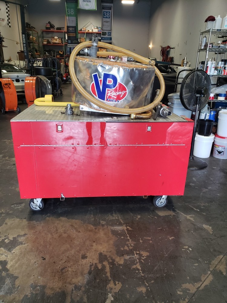 Track side pit cart with fuel rig