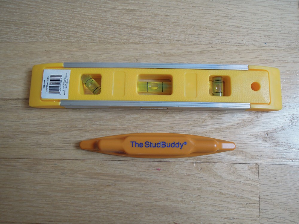 The StudBuddy Magnetic Stud Finder w/ Magnetic Torpedo Level