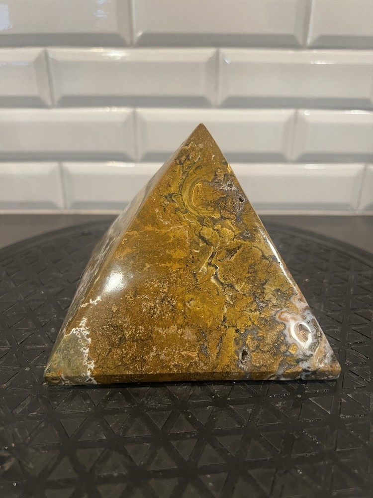 Gorgeous Agate Pyramid With Moss. Heavy Solid Crystal!