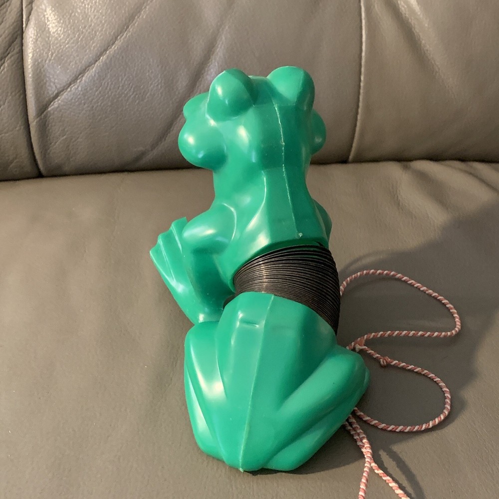 Vintage Original Slinky Frog Pull Toy #440