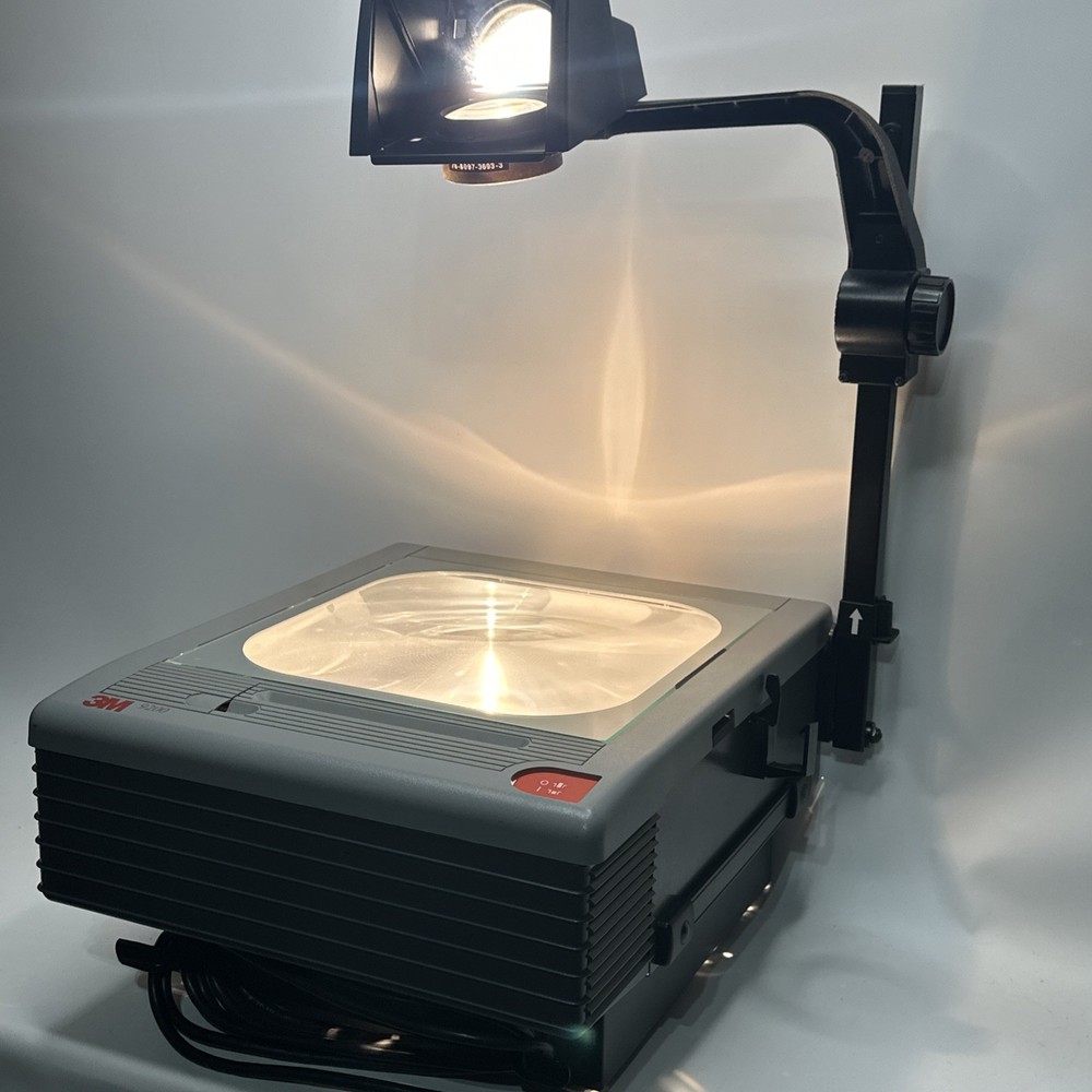 3M 9200 Overhead Projector Tested Working Used Both Bulbs Included