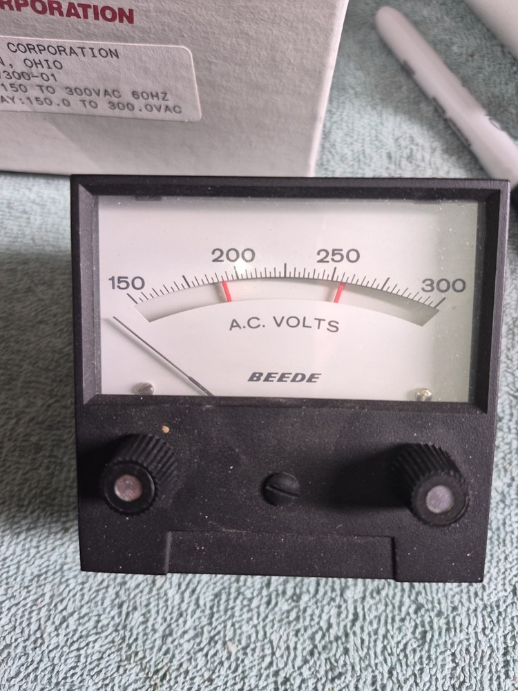 Beede Digital AC Volt Meter No Socket