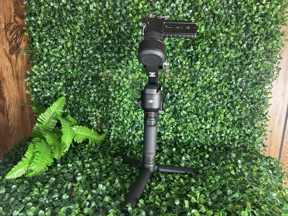 dji rs 3 gimbal stabilizer