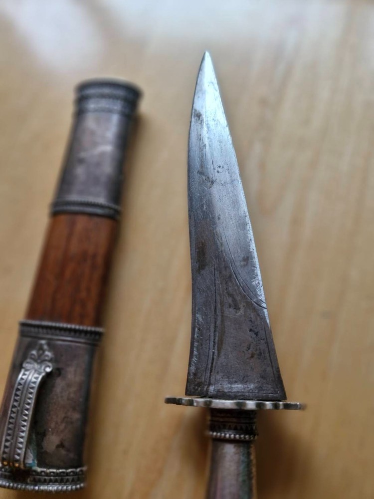 antique dagger knife