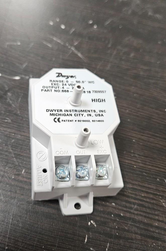 Dwyer 668-8 Differential Pressure Transmitter
