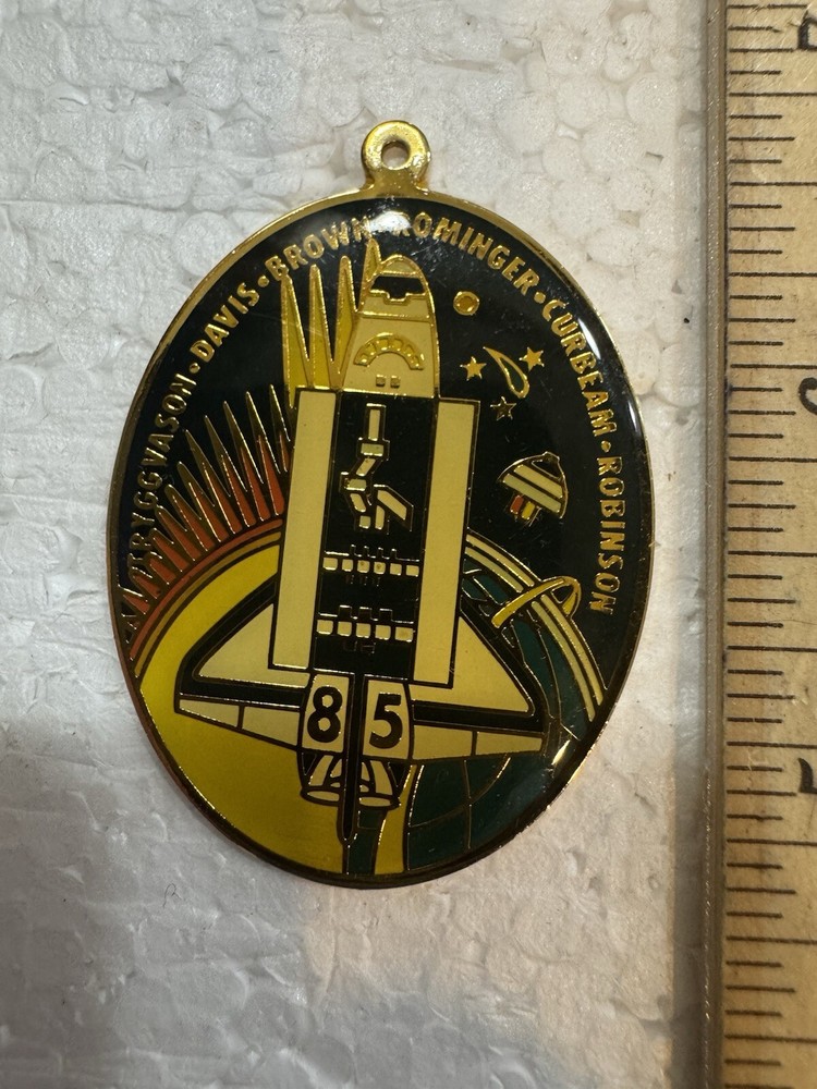 Vintage NASA Space Shuttle Keychain