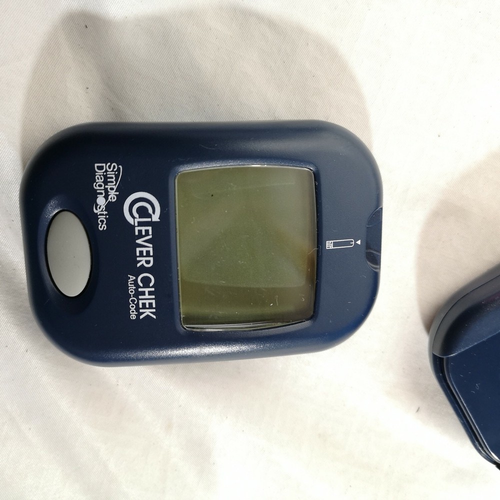 X14- CLEVER CHEK AUTO-CODE BULK LOT BLOOD GLUCOSE METER SIMPLE DIAGNOSTICS