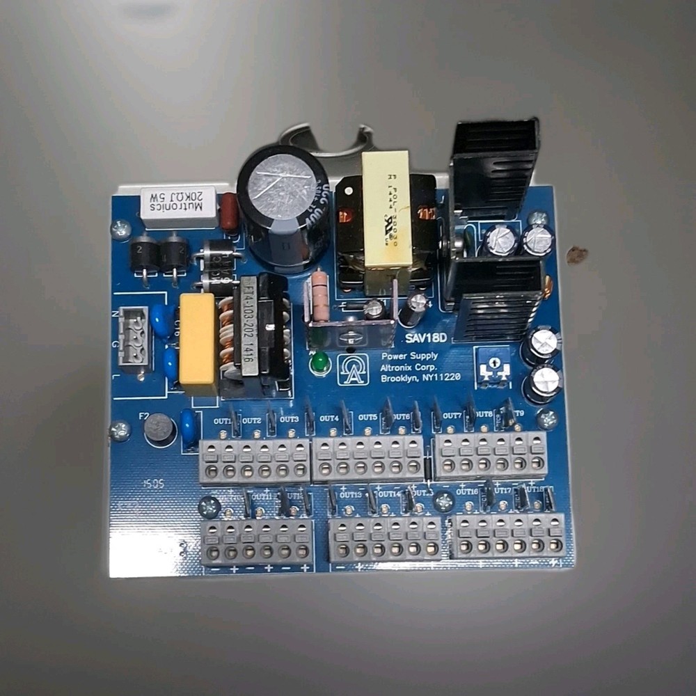 Altronix SAV18D CCTV Power Supply