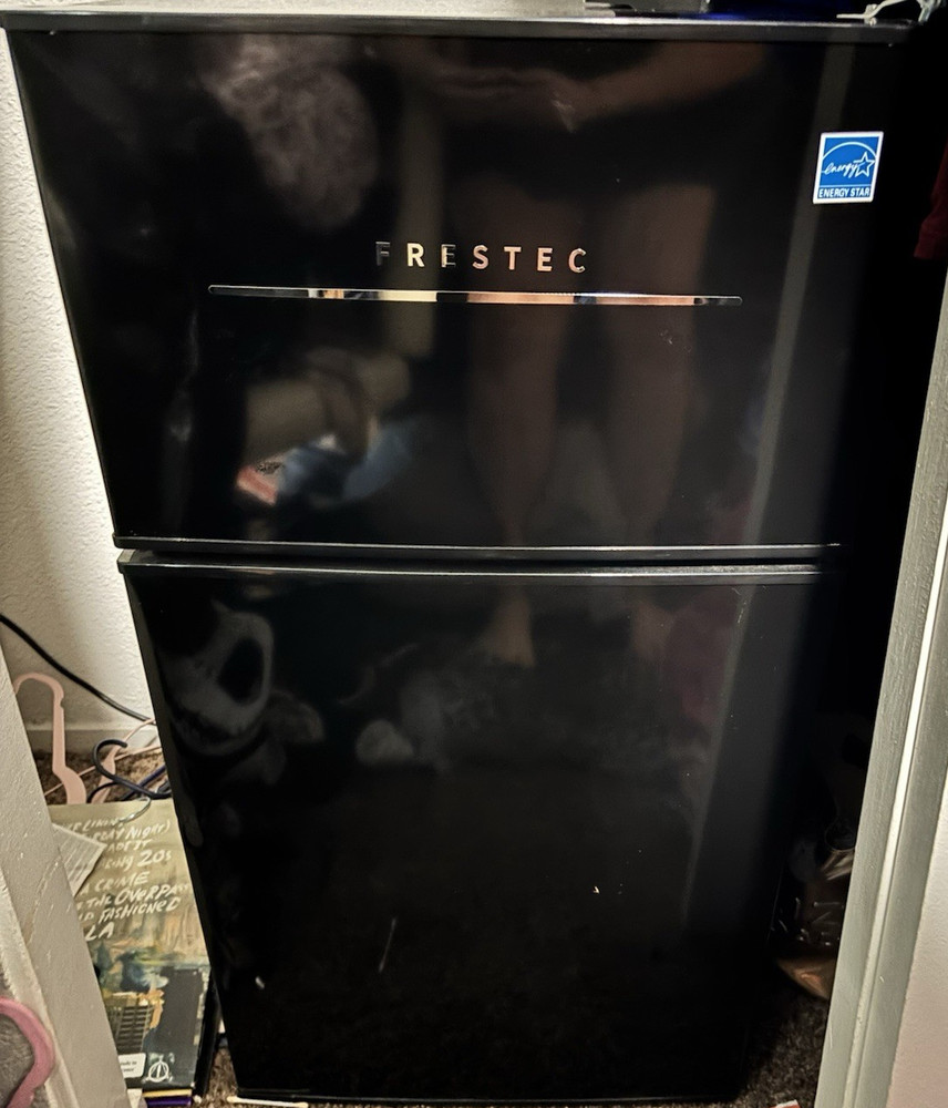 Frestec Black Mini Fridge 2 Doors Freezer Compartment Adjustable Shelves