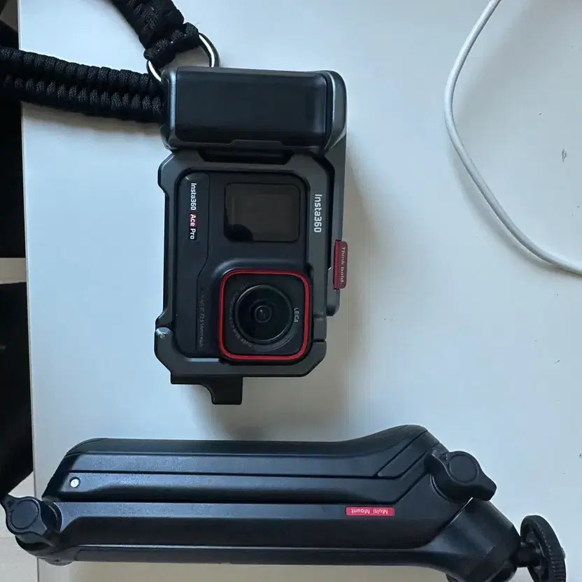 Insta360 Ace Pro Action Camera + Multi Mount Official