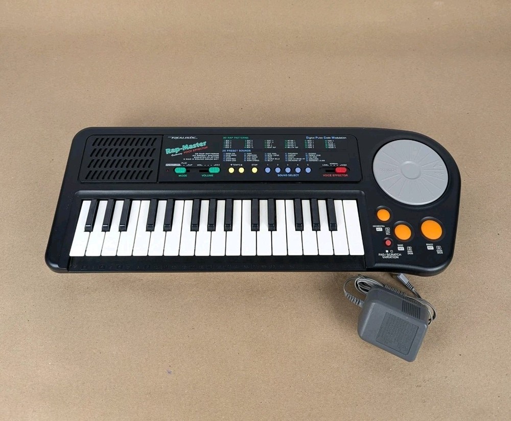 Realistic Concertmate 800 Rap-Master Electronic Keyboard & Scratch Pad TESTED