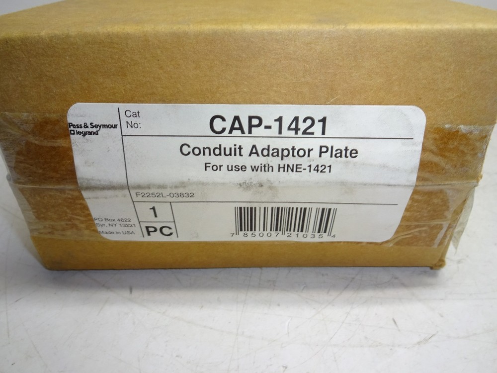 PASS & SEYMOUR CAP-1421 CONDUIT ADAPTOR PLATE
