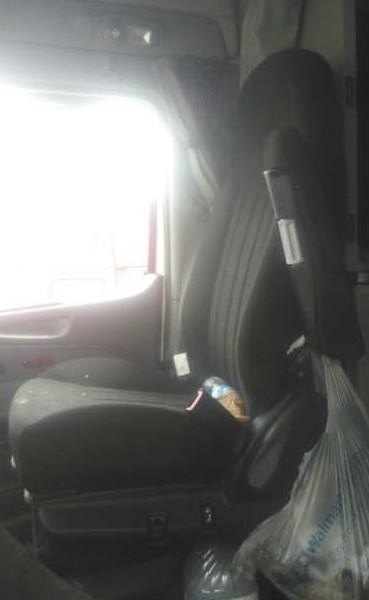 Replaces 2020 PETERBILT 579 FRONT SEAT , MS