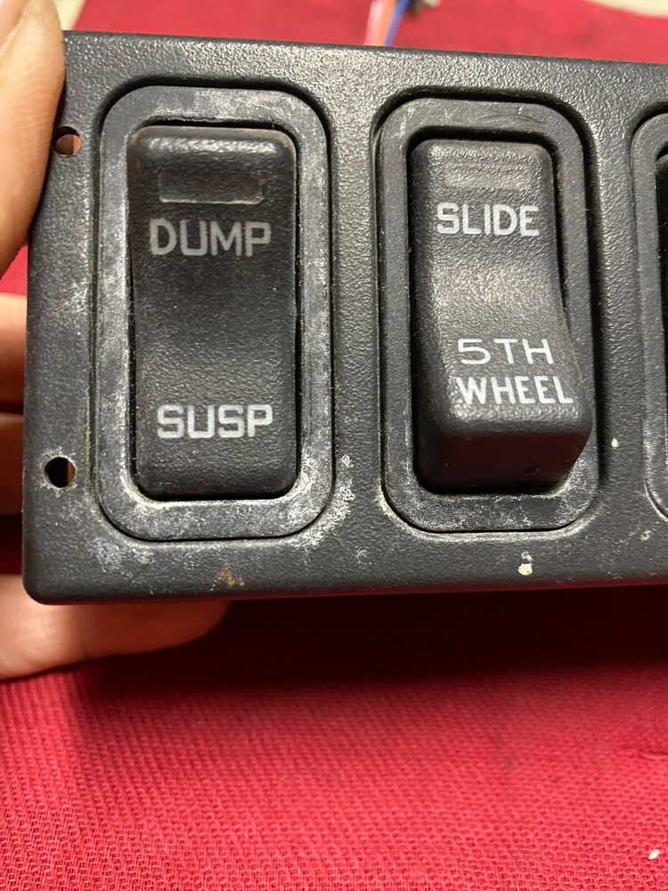 International PROSTAR SWITCH PANEL Dash Panel - 3549776C5, 32237-101