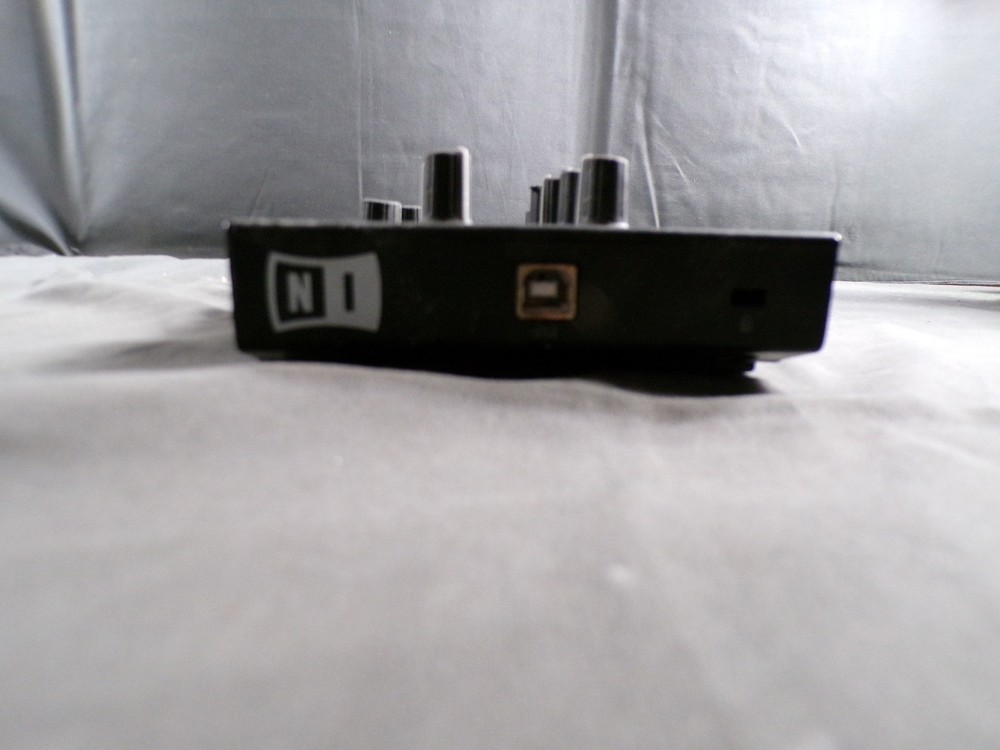 AKAI MPK MINI MK3 25-KEY MIDI KEYBOARD COMPACT CONTROLLER