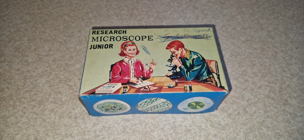 VINTAGE MIGHT RESEARCH MICROSCOPE JUNIOR BOXED COMLPLETE VGC