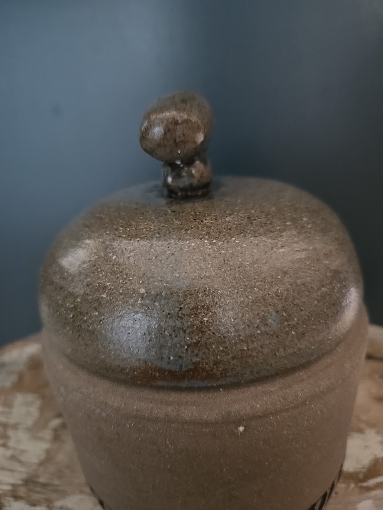 Studio Pottery Stoneware Jar and Lid With Handle. Signed.