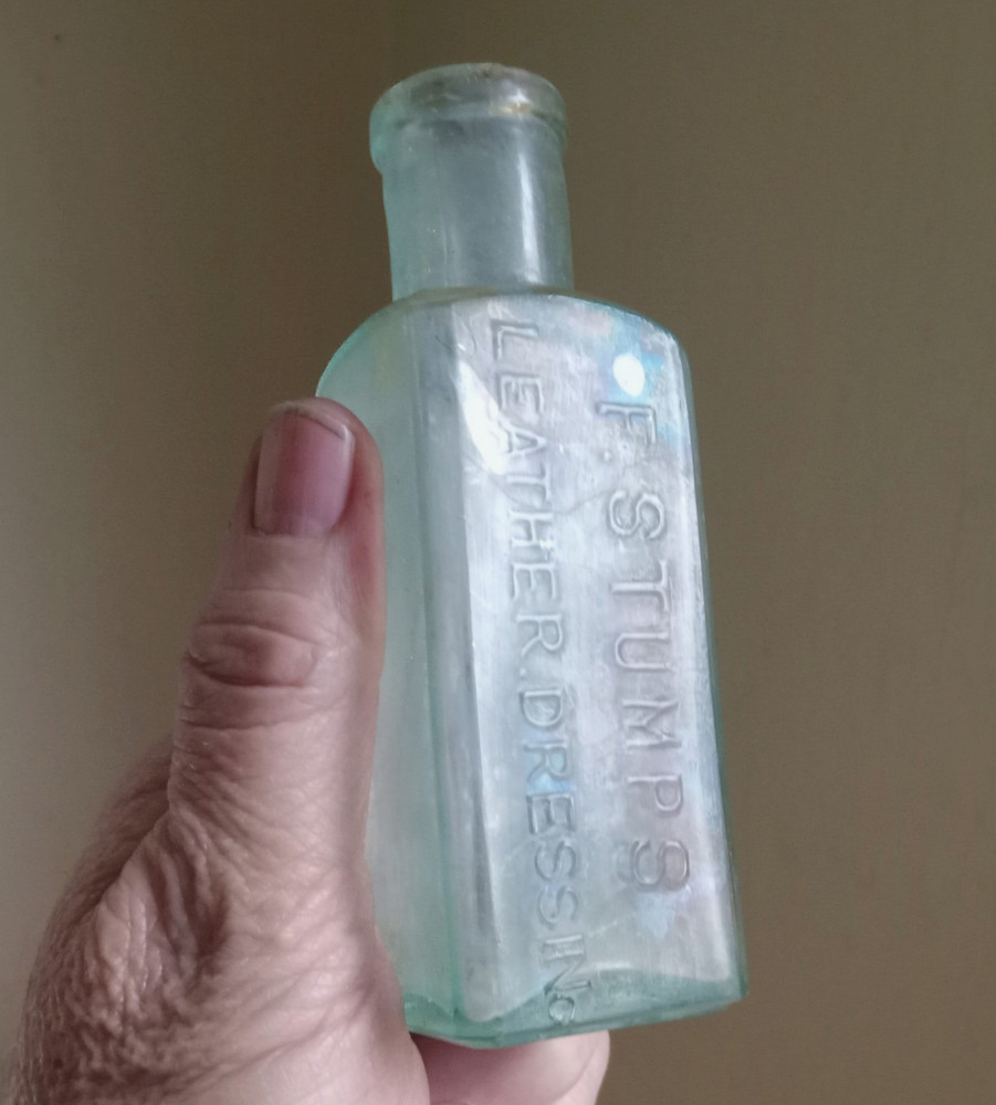 F.STUMPS LEATHER DRESSING SCARCE 1880s DUG BOOT BLACKING BOTTLE