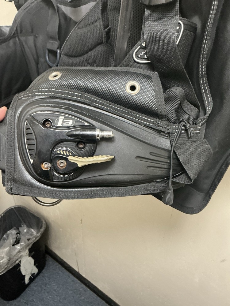 AquaLung Dimension BCD - ML Used & Repaired Wing