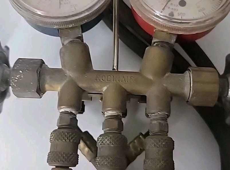 Vintage Robinair Refrigeration Manifold Gauge Set, UNTESTED