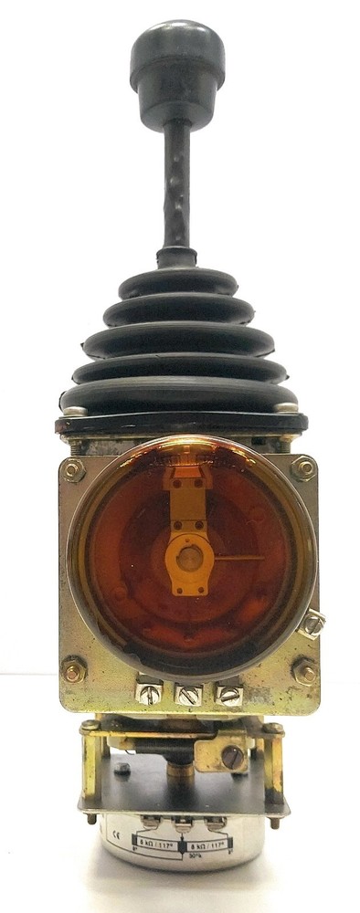 W. Gessmann D-7105 V64 +02zp Joystick Controller