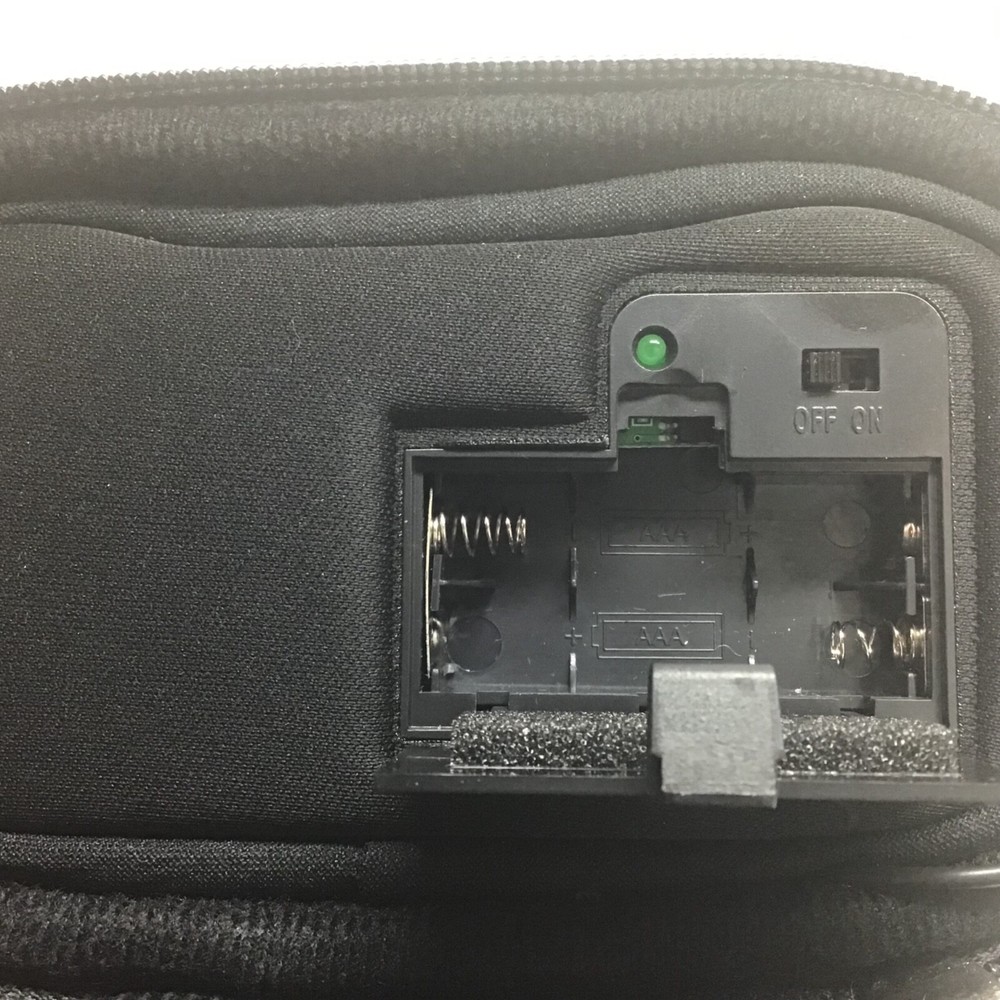 Eyeplay Splash Proof Sunglass Case with Built in Speaker black