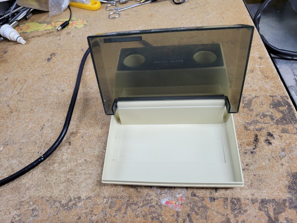 Welch Allyn 71150 Charger Base pictured untested