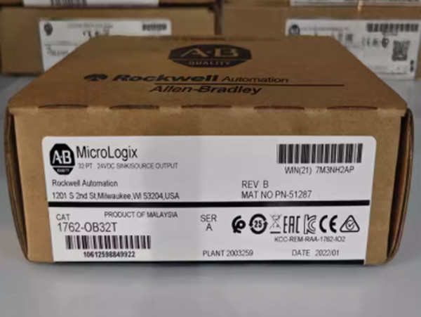 New In Box AB 1762-OB32T MODULE