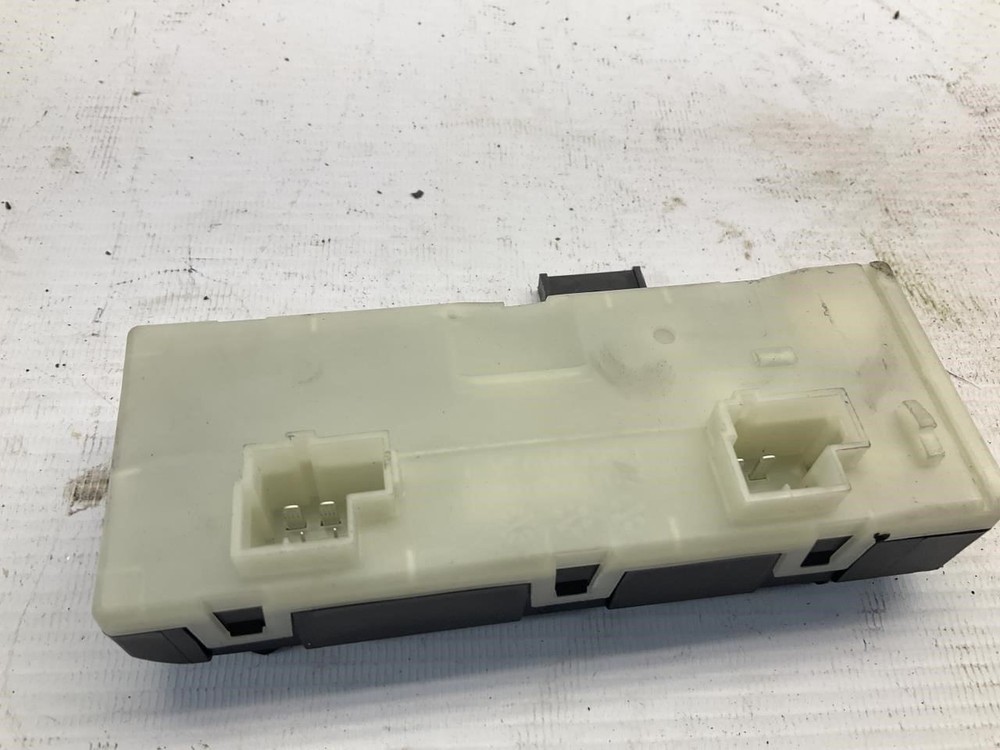 19-22 Mercedes E350 Trunk Lid Control Module T