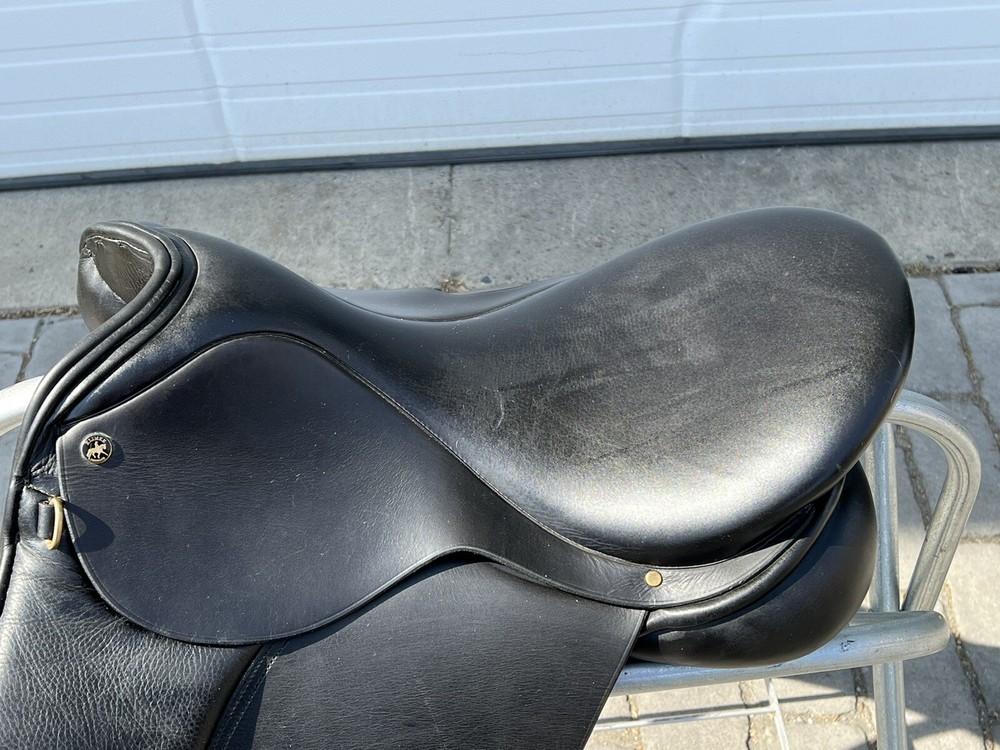 Klimke 17.5" Dressage Saddle