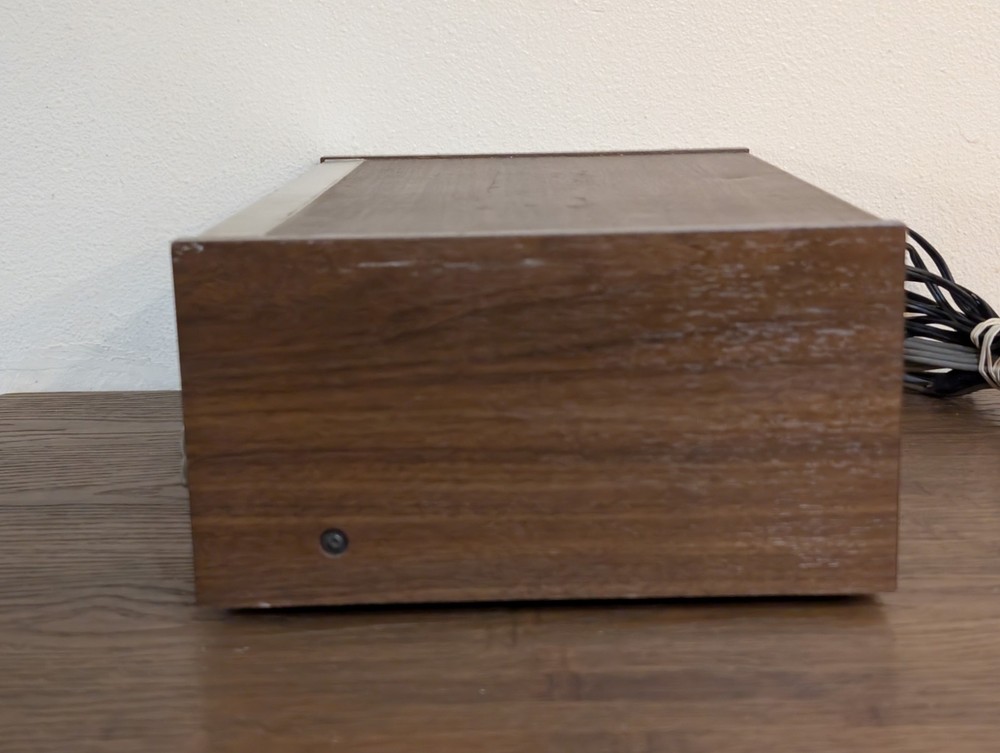 Hitachi D-410 Stereo Cassette Deck, Powers On, PARTS ONLY