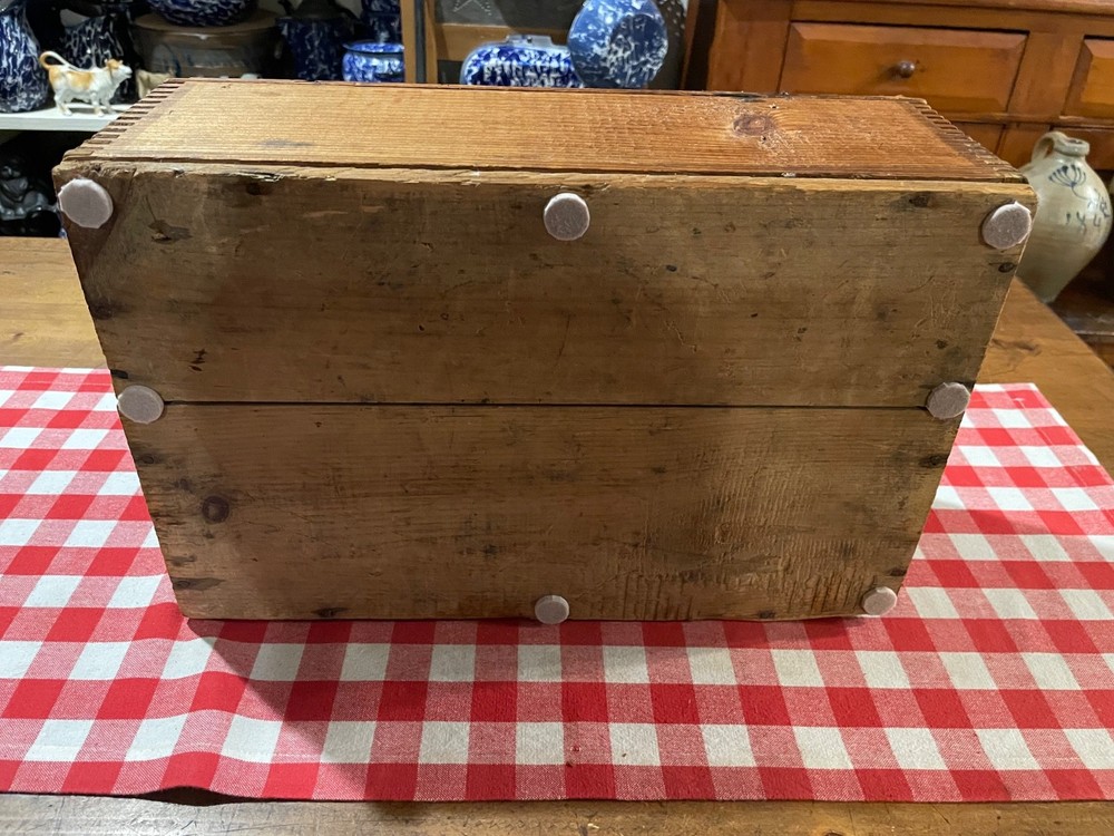 Antique FRANK SIDDALLS SOAP Box