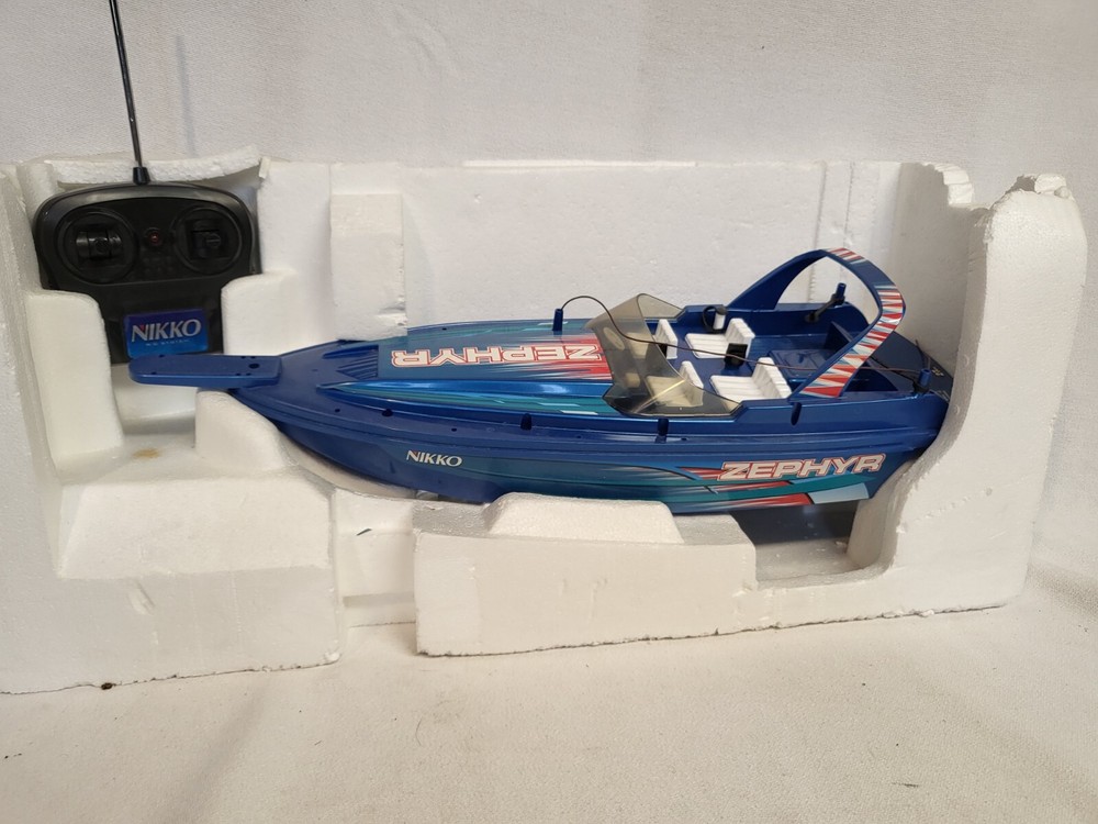 NIKKO REMOTE CONTROL BOAT WITH REMOTE