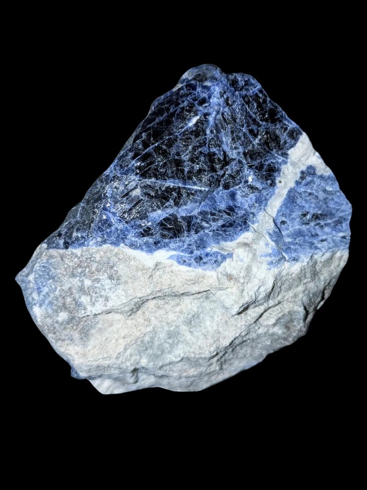 Fluorescent Sodalite