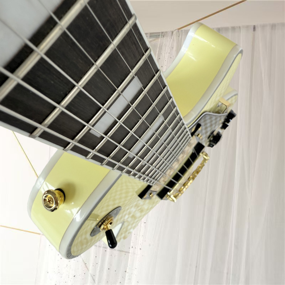 エレキギター、高品質、送料無料、6弦、色がきれい、音質が優美、カエデ、空輸