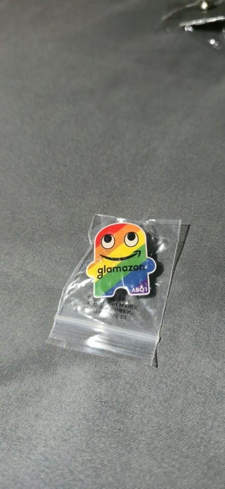 Glamazon Peccy Pin