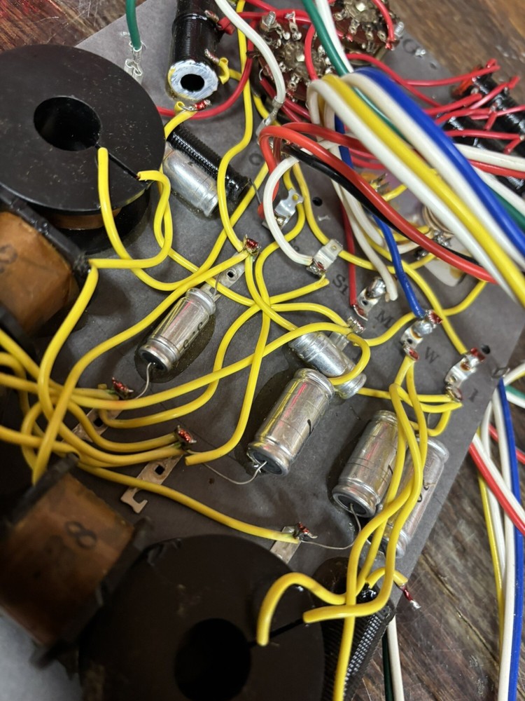 One Pioneer CS-99 Speaker Crossover WORKS BUT NEEDS SOME WORK, READ