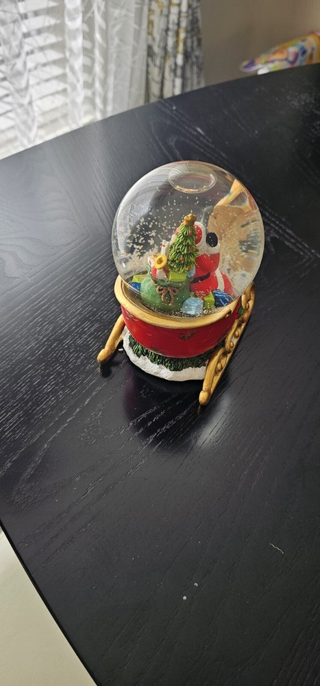 Christmas Santa Musical Water Globe
