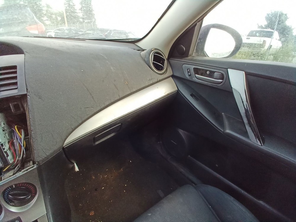Dash Temperature Control from 2010 Mazda 3 12106617