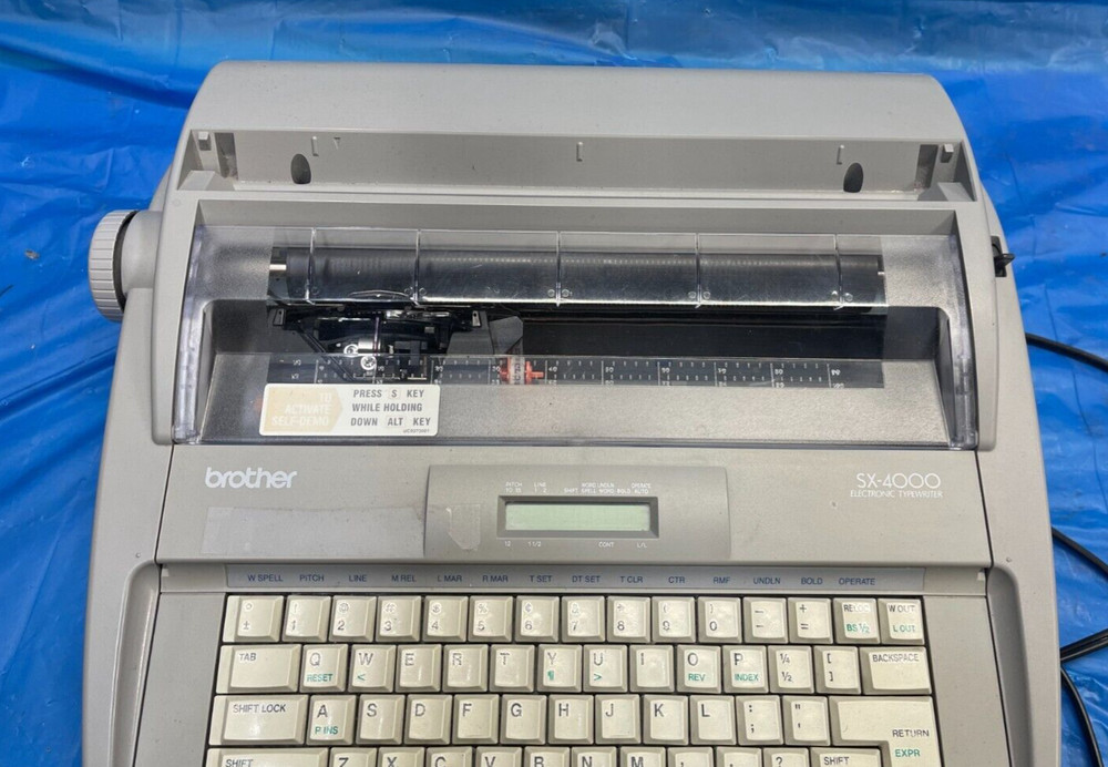 BROTHER ELECTRIC TYPEWRITER SX-4000