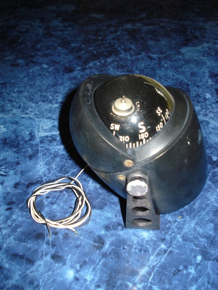 AIRGUIDE Chicago Dash Mount Compass Lighted