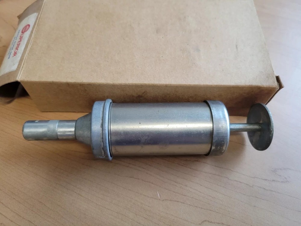 Push Type Mini Grease Gun, Superior Model 37707