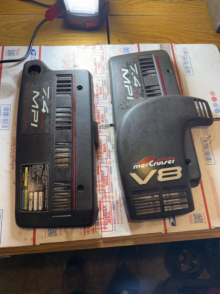 Mercruiser 7.4 MPI engine cover