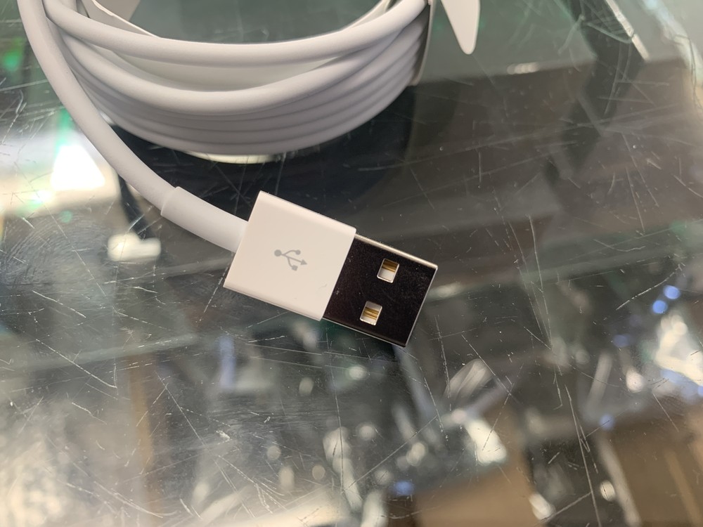 Apple Genuine Lightning to USB Cable (2 m) MD819AM/A Plain Packaging