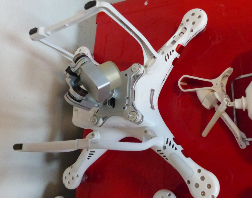 2 DJI Phantom 3 Standard Quadcopters Camera Drone's - White