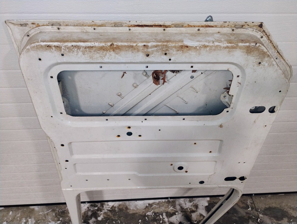 International Navistar Right Side / Passenger Door Shell