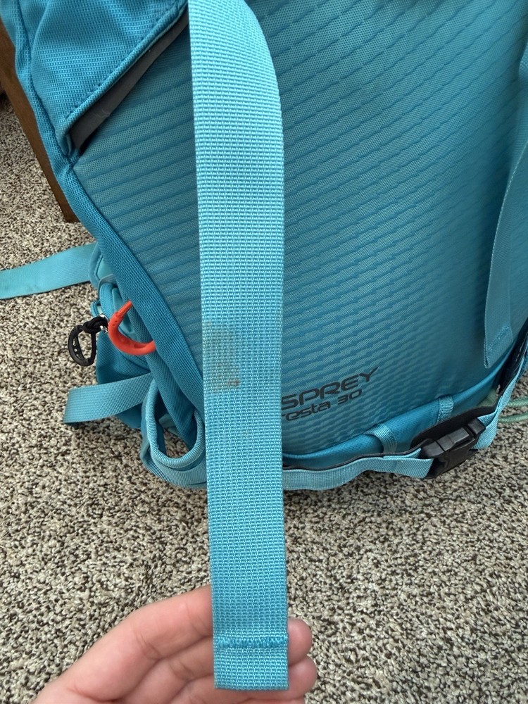 Osprey Kresta 30 Ski Snowboard Backpack