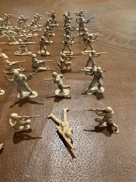 Plastic Soldier Figurines - Bundle of 48 - Plastic - Pre owned