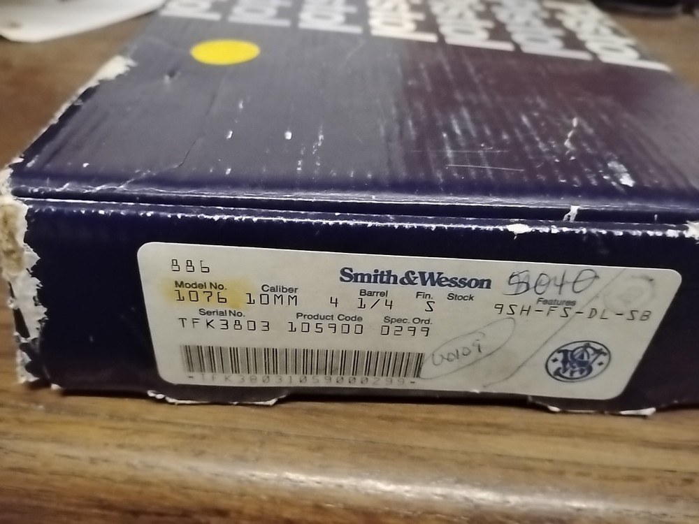 Smith & Wesson  Model 1076. 10mm 4-1/4 Barrel